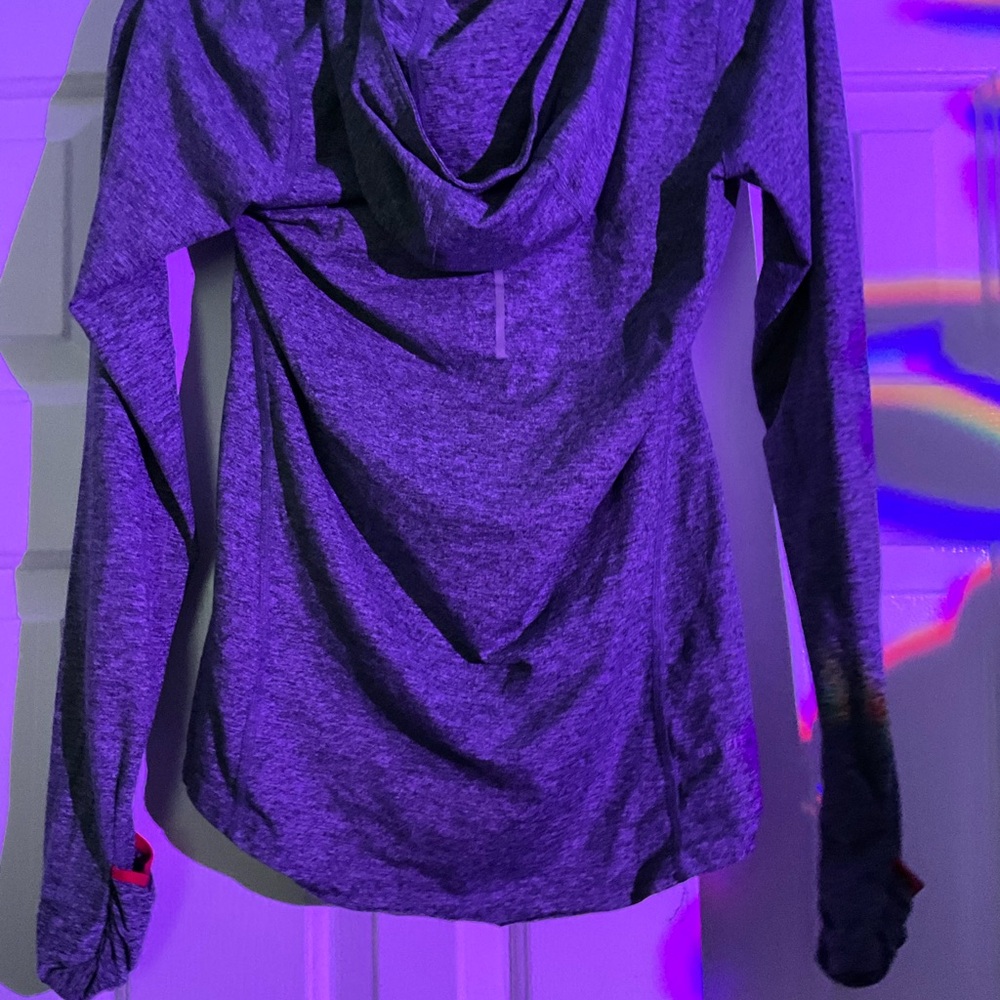 Nike Heathered Gray Long Sleeve Top